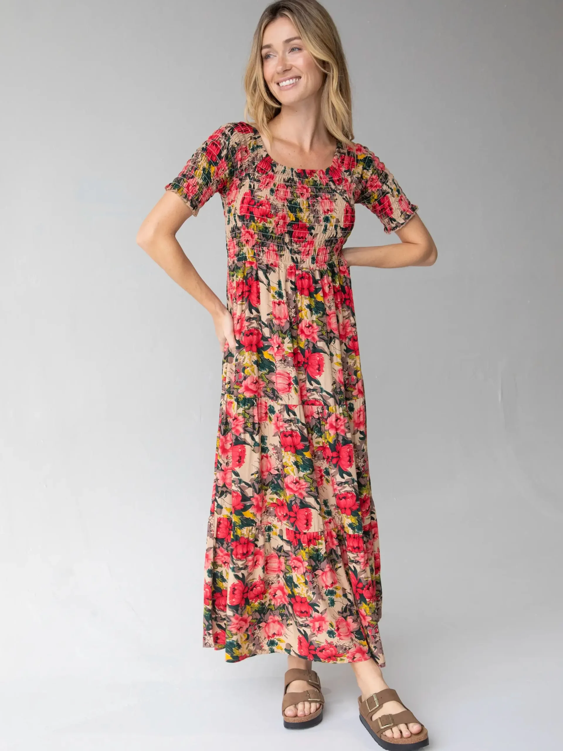 Daisy Tiered Maxi Dress - Tan Red Roses