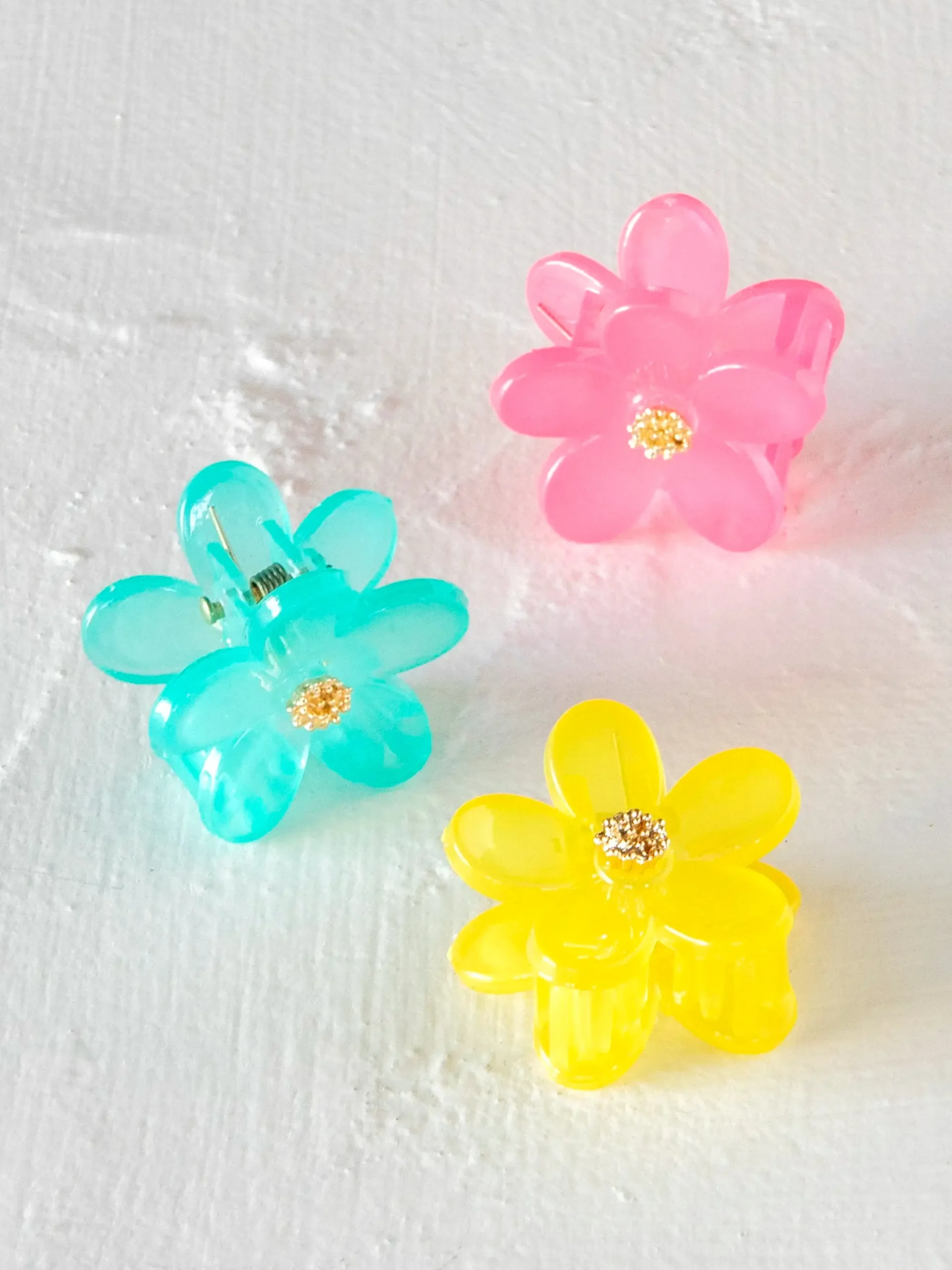 Mini Daisy Hair Claw Clips, Set of 3 - Multicolored