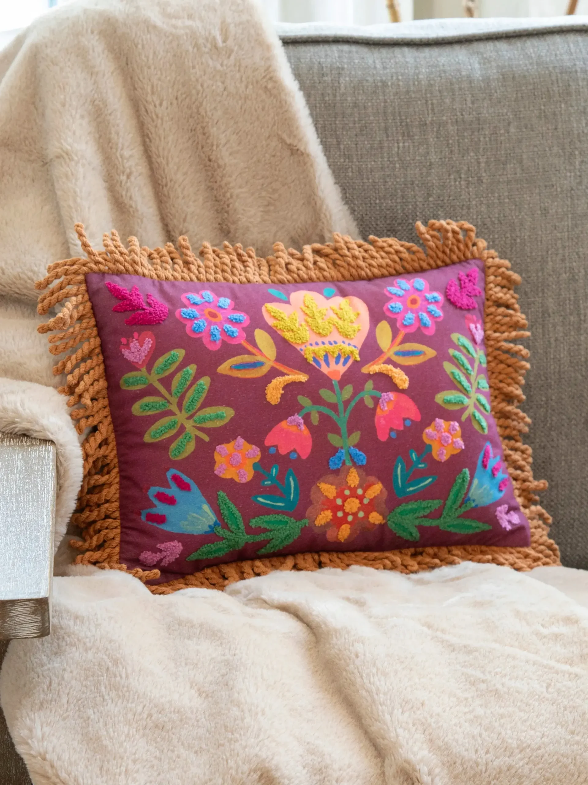 Tufted Boho Pillow - Mauve