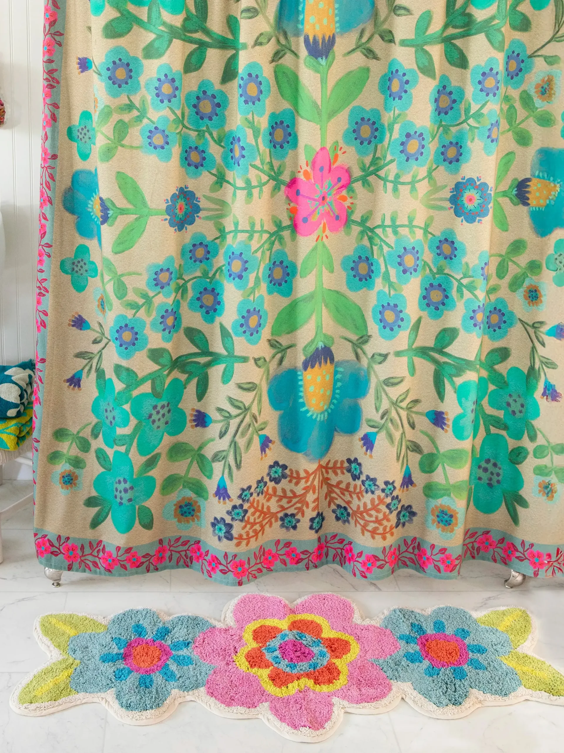 Tufted Runner Bath Mat - Pink Flower